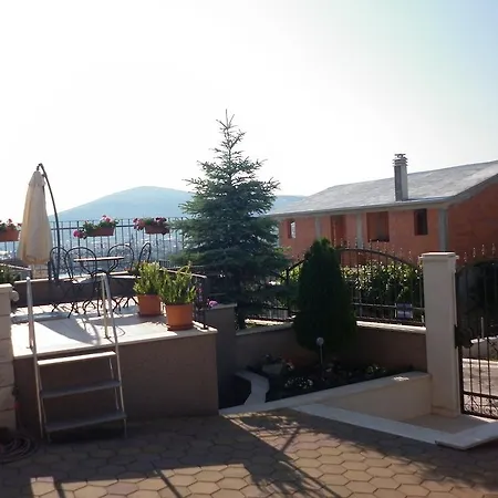 Apartments Ivona 2 Trogir Exterior photo