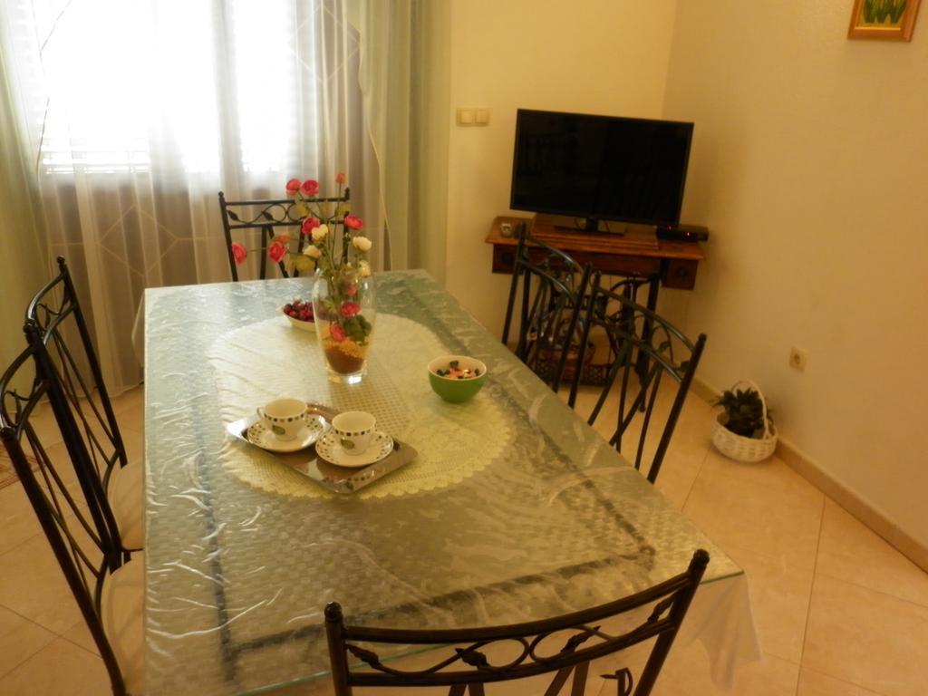 Ivona 2 Apartment Trogir