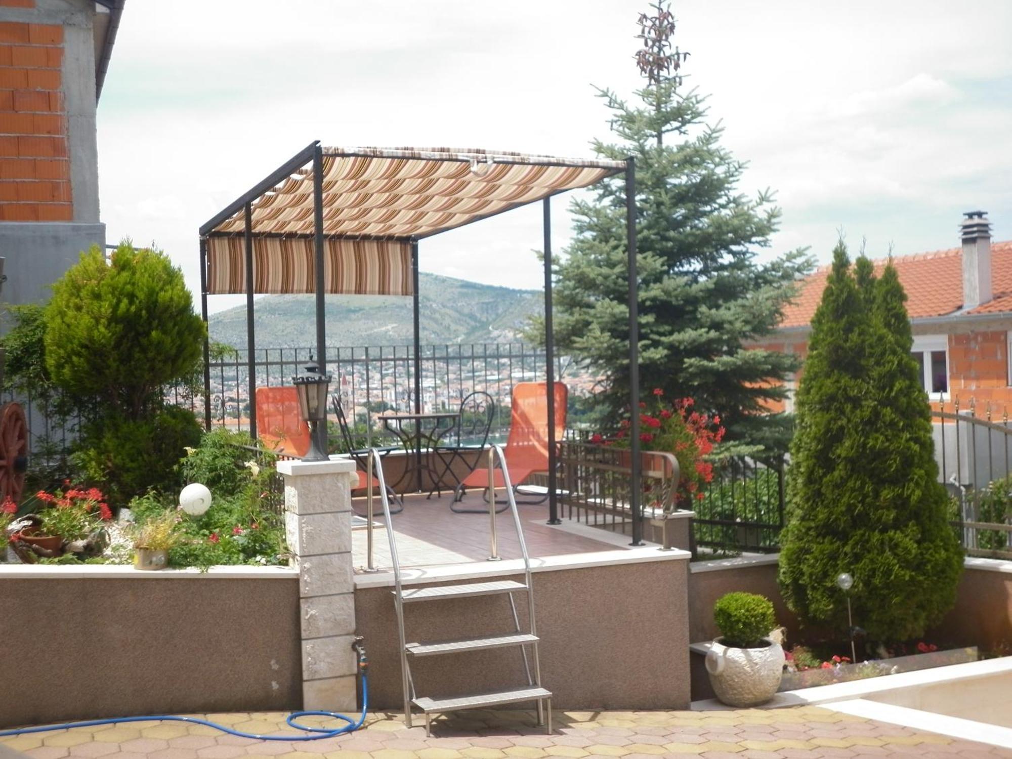 Ivona 2 Apartment