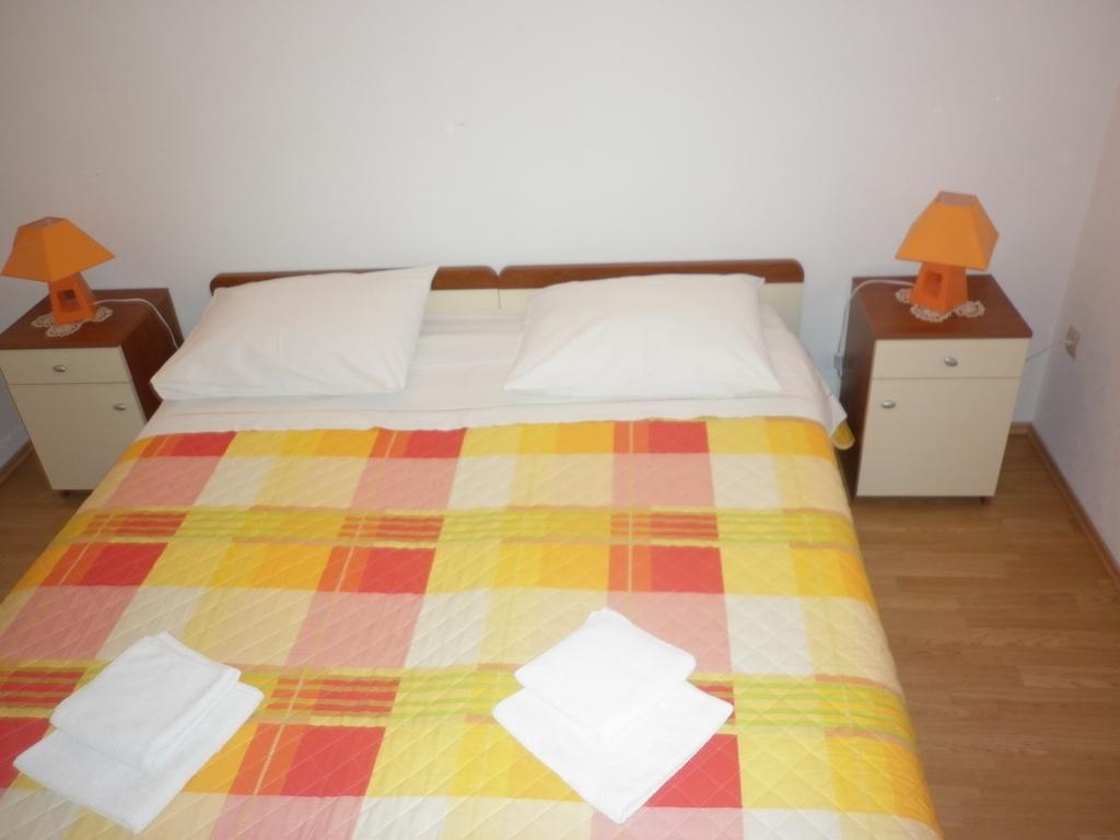 Ivona 2 Apartment *