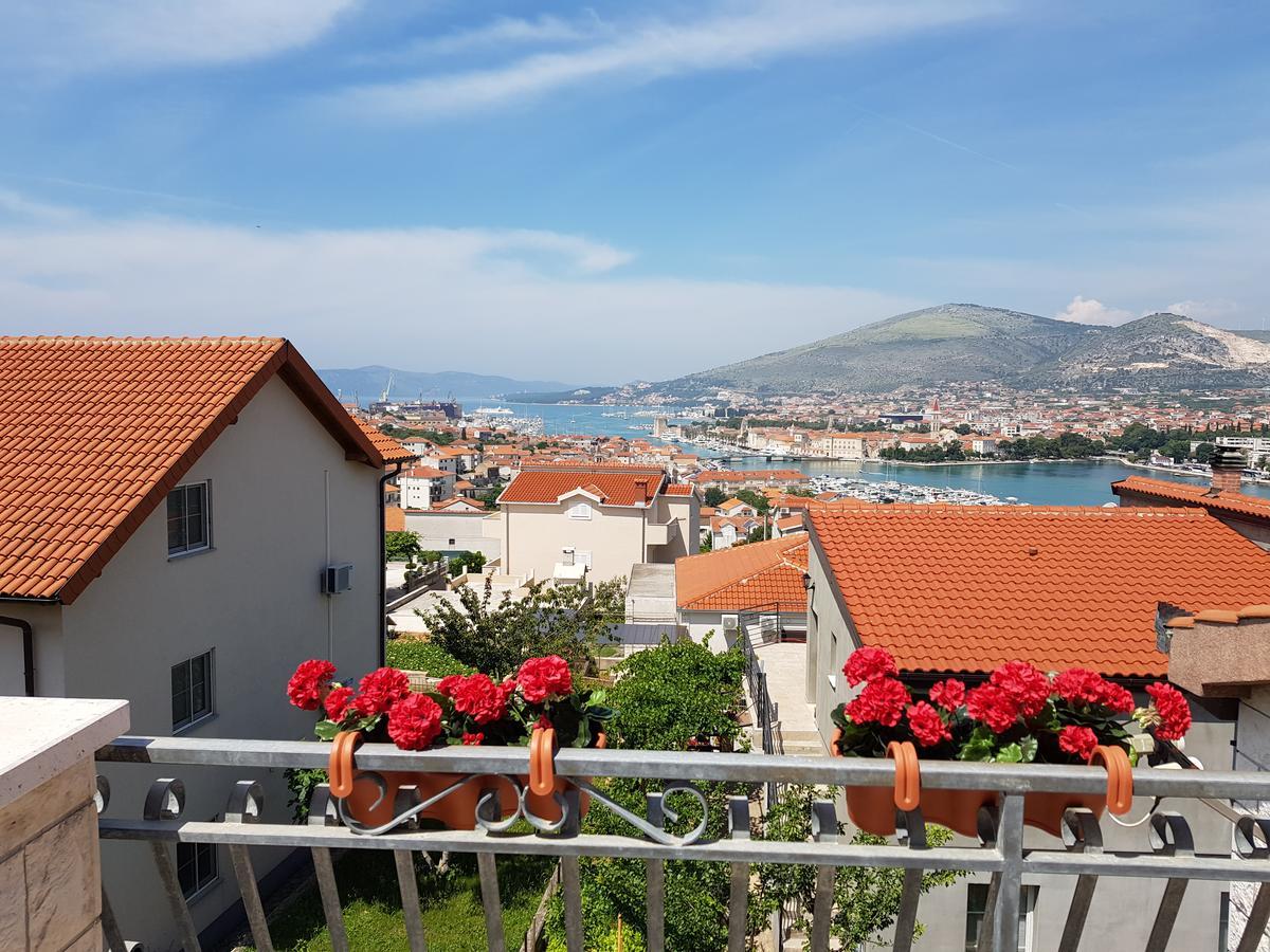 Ivona 2 Apartment Trogir